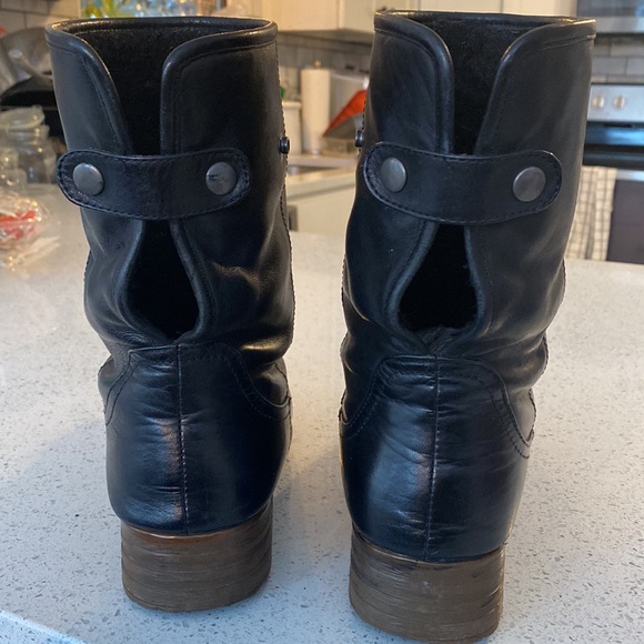 Tara M. Leather boots - Picture 8 of 16